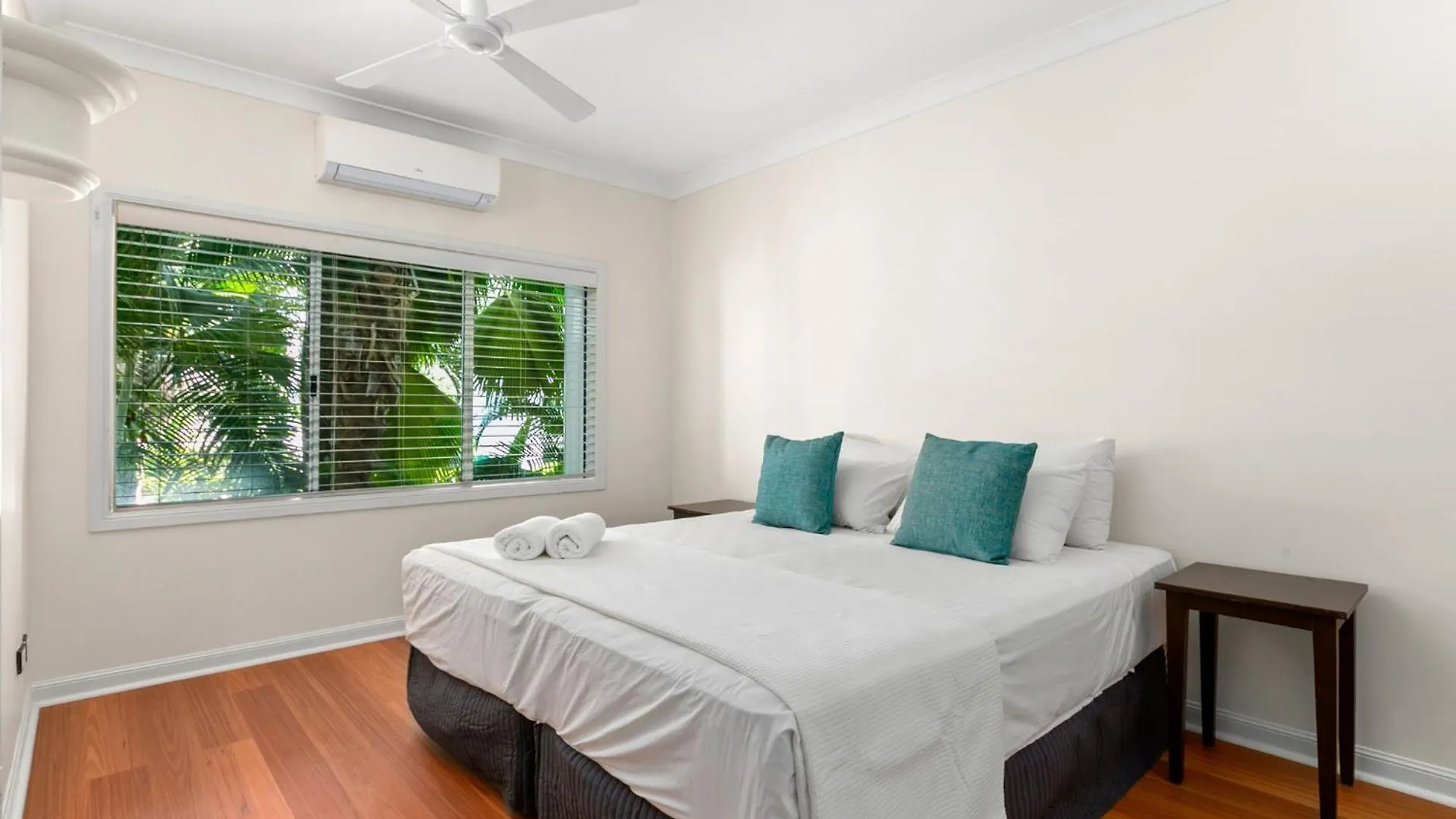Apartment Alamanda Palm Cove By Belle Escapes Australia