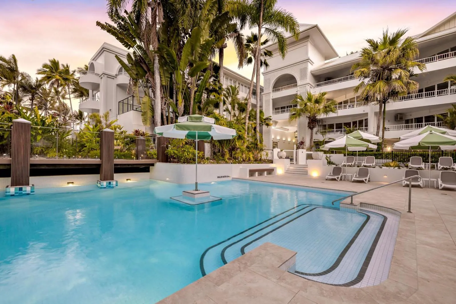 Apartment Alamanda Palm Cove By Belle Escapes