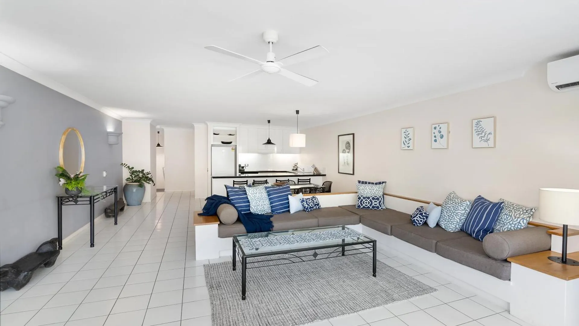 Apartment Alamanda Palm Cove By Belle Escapes