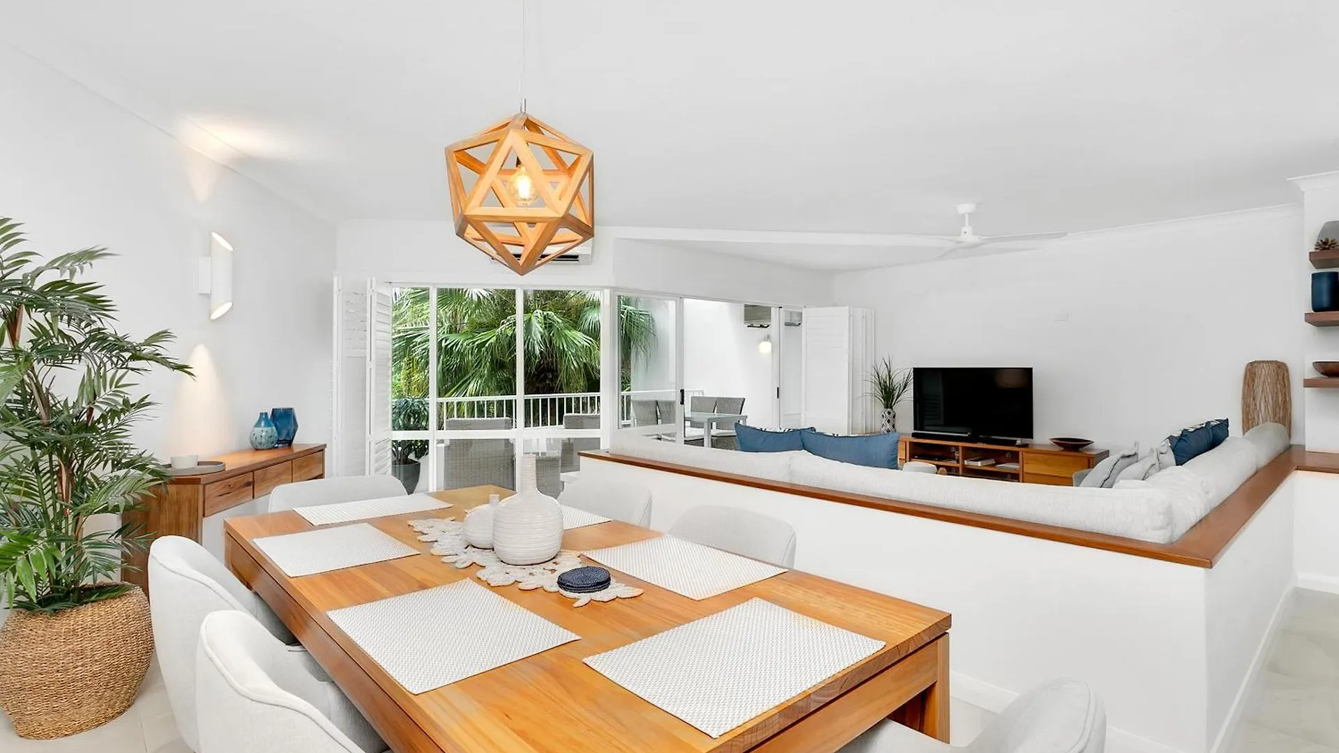 Alamanda Palm Cove By Belle Escapes Apartment