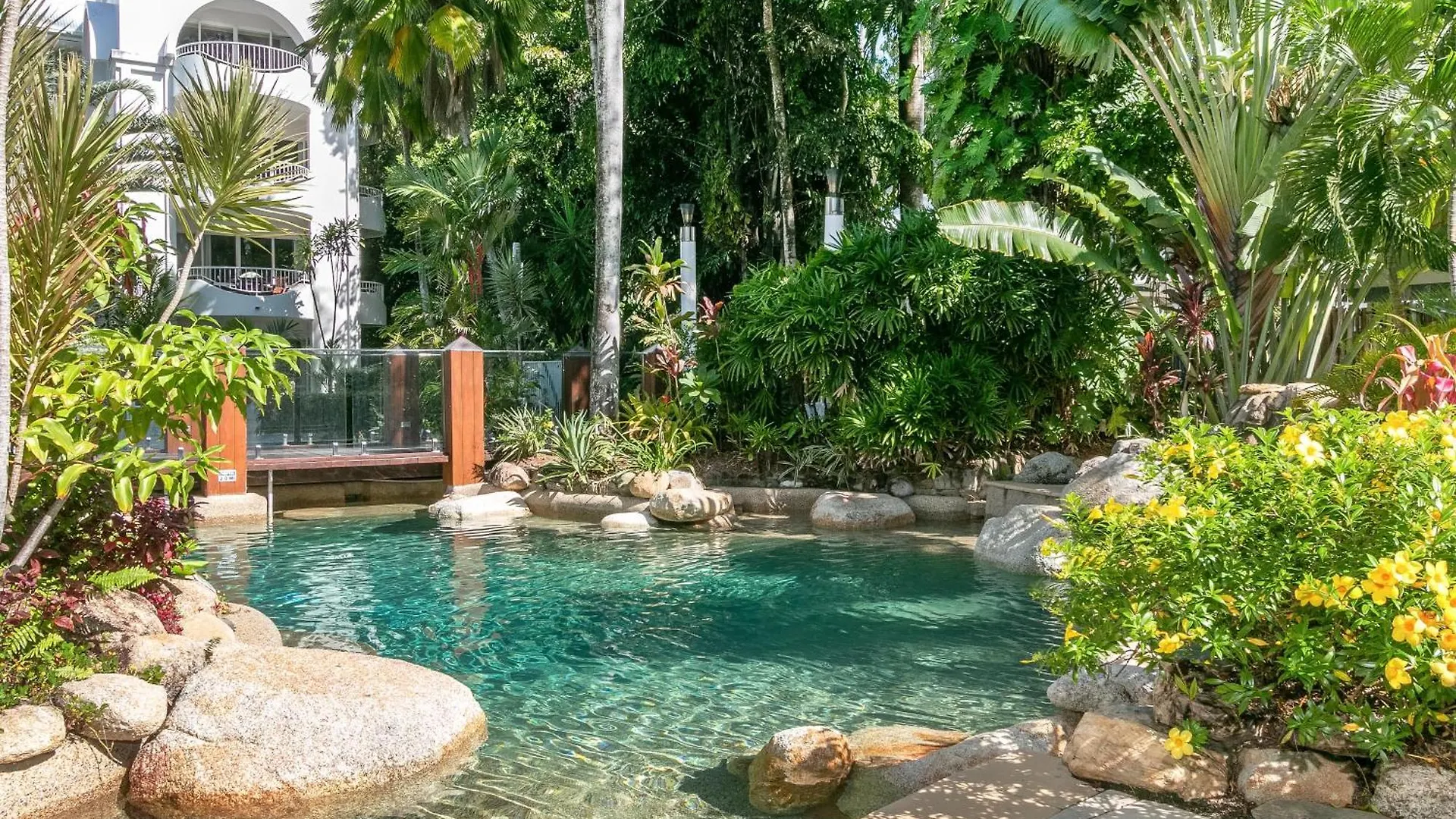 Alamanda Palm Cove By Belle Escapes Apartment